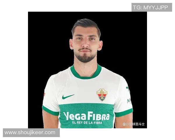 西甲联赛中的乌拉圭足球明星们如何影响全球足坛格局